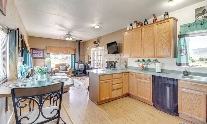 Chilcoot Cottage | Pet-Friendly Chilcoot Cottage on 34 Acres!