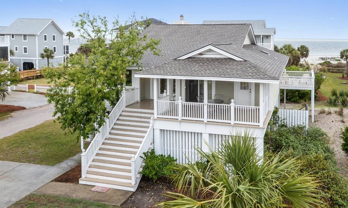 Beachwalk House | "Pet Friendly, Excellent Ocean View with Direct Beach Access!"