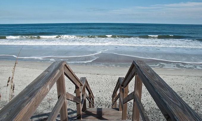 Fernandina Beach Apartment | Pet Friendly, Oceanfront Downstairs Unit of Private Home, Pet Friendly