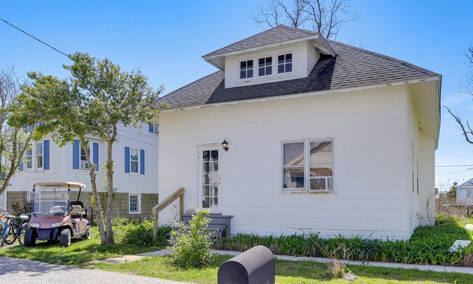 Ewell Cottage | Pet-Friendly Smith Island Cottage w/Golf Cart!