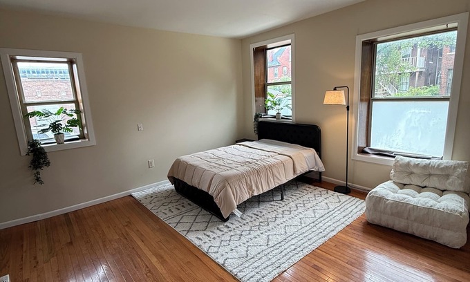 Midtown Apartment | Pet Friendly Studio In Arena District With Event Parking