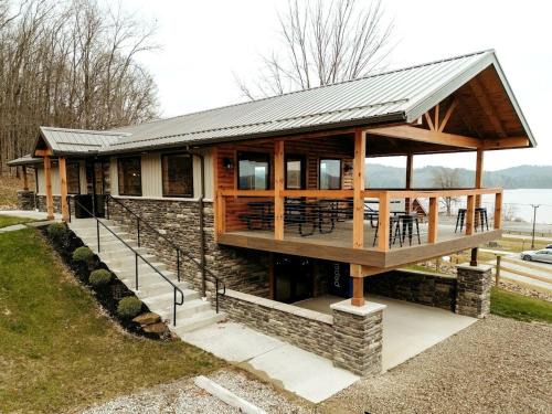 Scio House | Pet-Friendly Tree Cabin with Lofted Space in Ohio