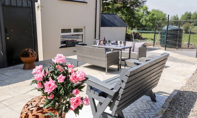 Cookstown Cottage | Peter's Farmhouse