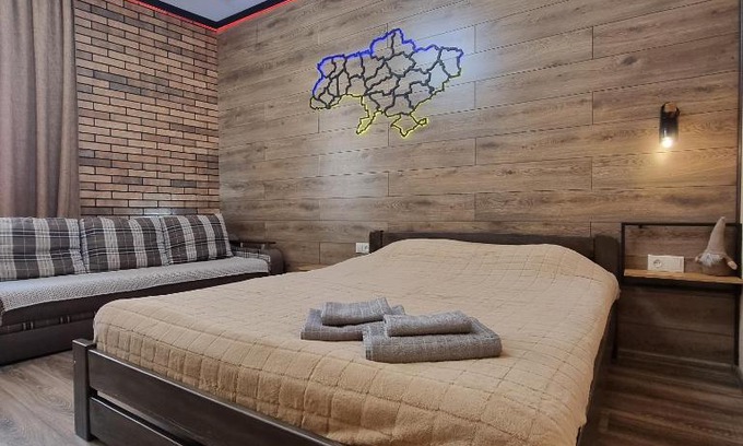 Kamenets-Podol'skiy Apartment | Petropavlivska apartment тиха вуличка в центрі Старого міста