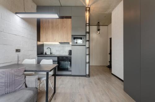 Afanasivsʹkyy Yar Apartment | Petrovdom Apartments 05-104b in RC Yaroslaviv Grad, Bulvarno-Kudriavska 17B