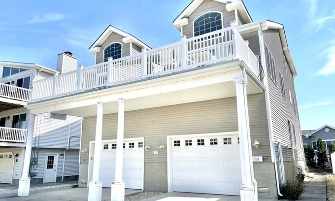 Sea Isle City House | Pets Accepted! Delightful 4 bedroom located 2 blocks from the beach!