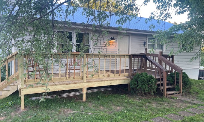 Crofton House | Pets, Families & Hunters Welcome