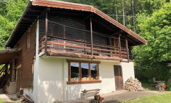 Primaluna Cabin | PEZZAINBAITA. Spacious chalet 20 minutes from Lake Como. Oasis in the woods