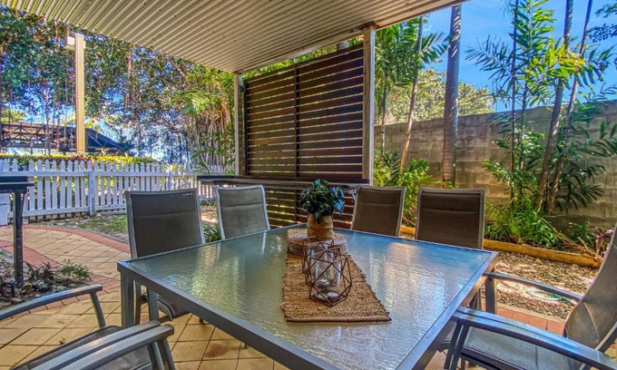 Picnic Bay Apartment | Picnic Bay Apartments Unit 1