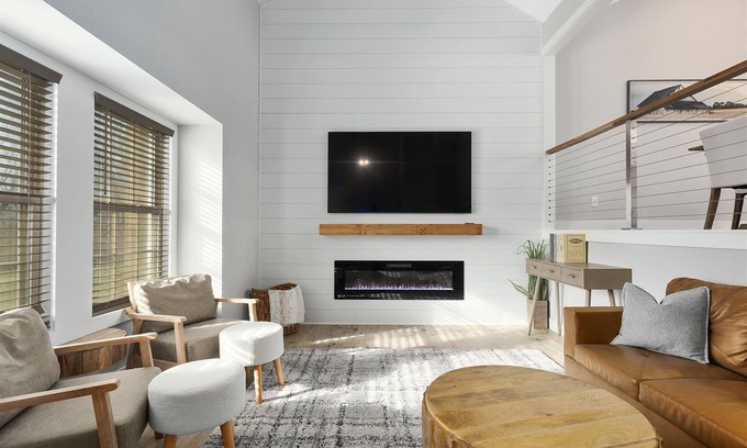 Clay County Other | Picture perfect modern farmhouse getaway on enchanting 7 acres in Holt