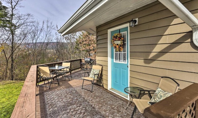 Trenton House | Picturesque Cottage in the Heart of Trenton!