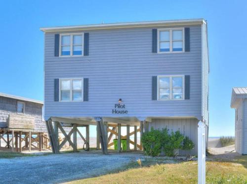 Long Beach House | Pilot House