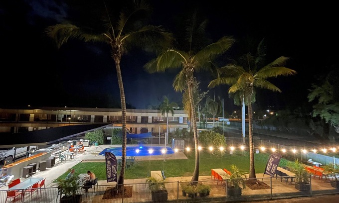 Katherine Hotel | Pine Tree Motel