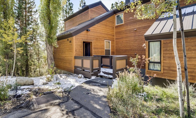 Dollar Point Cabin | Pinegrove by AvantStay | Beautiful Villas Condo just outside Tahoe City!