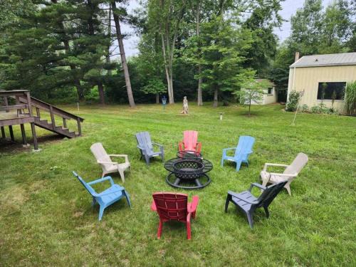 Town of Pines House | Pines Ranch, 1 Mile to the Beach w/Golden Tee Arcade