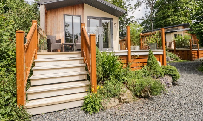 Allithwaite House | PIPPIN LODGE, pet friendly, luxury holiday cottage in Cartmel