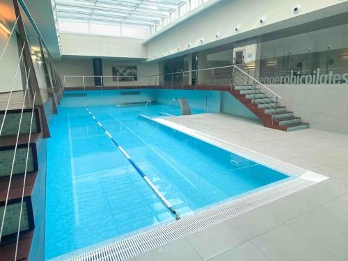 La Coruna Apartment | Piso de lujo con piscina y gym, a 2min de la playa