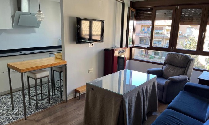 Zaidin Apartment | PISO JUNTO PALACIO CONGRESOS Y METRO, CENTRICO CON PISCINA