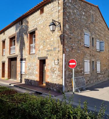 Claira Apartment | Pitaya