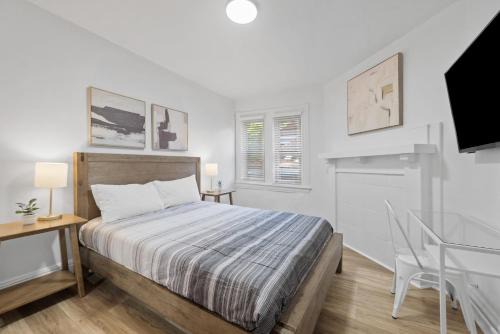 Shadyside House | Pittsburgh Shadyside 3C Bright and Stylish Private Bedroom with Shared Bathroom