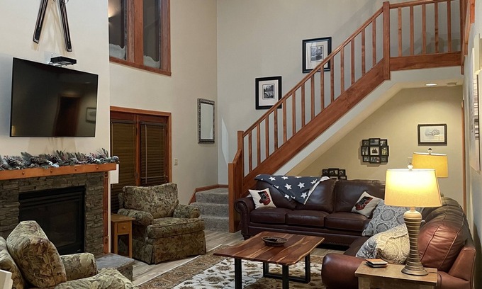 Clymer Condo | PknPk Canterbury Woods. Golf course, view of #1 green. Sleeps 10