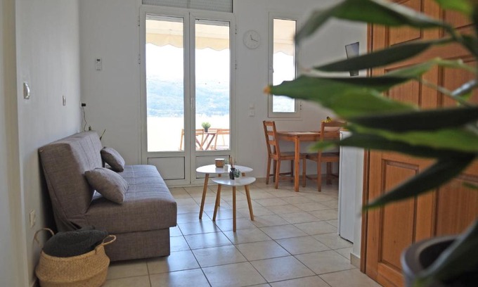 Samos Apartment | Plateia sea view loft