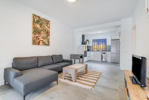 Costa Meloneras Villa | Playa de las Mujeres