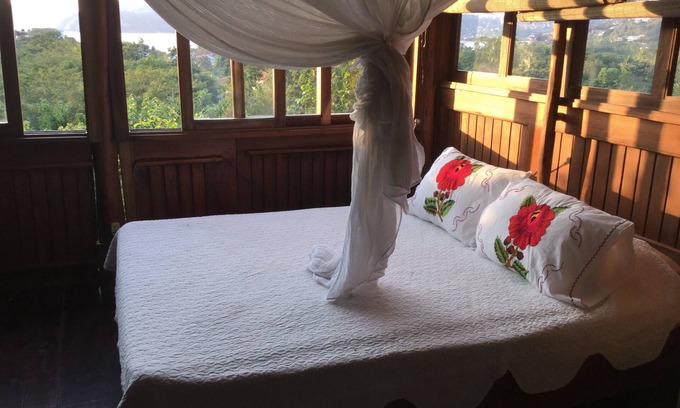 Playa Las Gatas Villa | playa la Ropa Zihuatanejo