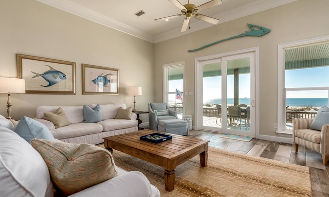 Dauphin Island House | Playa Larga | Open for 2026 bookings. Gulf front. Pool