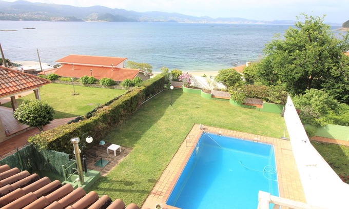 Raxo House | Playa Sinàs Beach. Raxo-sanxenxo