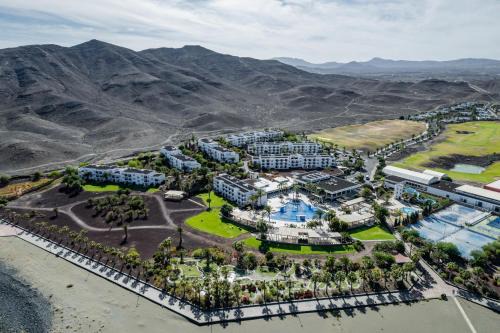 Las Playitas Apartment | Playitas Aparthotel - Sports Resort