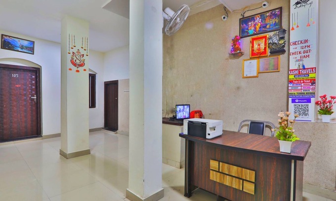 Varanasi Hotel | Pleasant 9-bedroom hotel in Varanasi with a serene atmosphere
