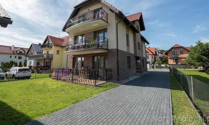 Krynica Morska House | Pleasant holiday home in Krynica Morska with terrace
