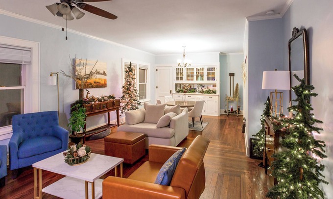 Pella House | Pleasant Stay in Pella
