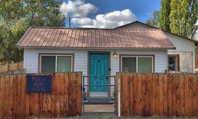 Plush House | Plush Bunkhouse Hart Mountain