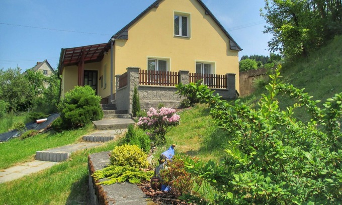 Police nad Metuji House | Pod Ostaší by Interhome