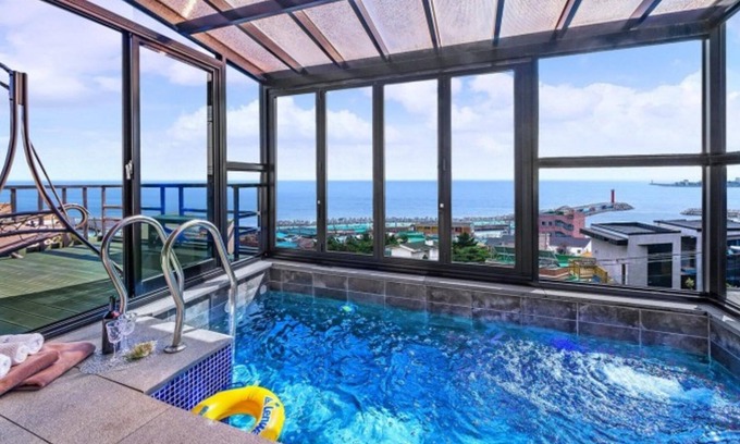 Pohang House | Pohang Unipool Villa