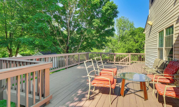 Point of Rocks House | Point of Rocks Vacation Rental w/Community Pool!