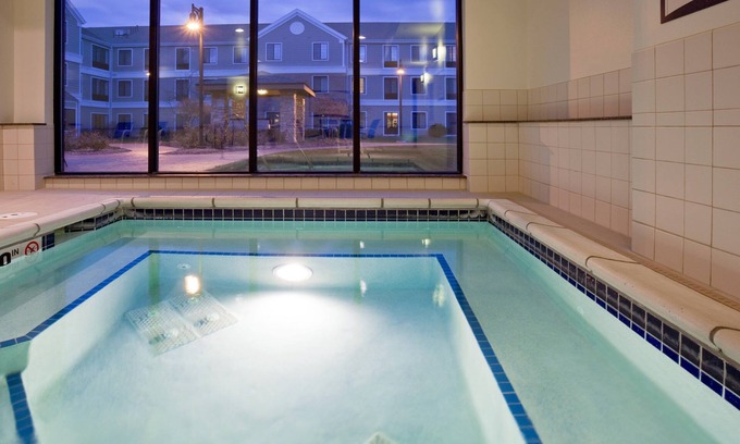 Oconomowoc Apartment | Pool. Gym. Near Aurora Medical Center!