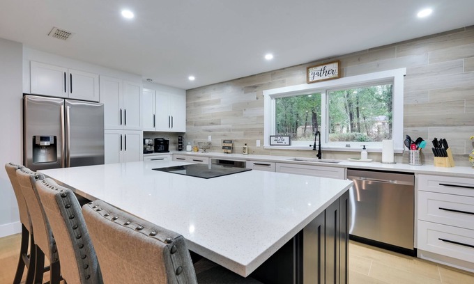 Inverness Highlands South House | Pool Table, 4 Mi to Lake: Inverness Getaway!