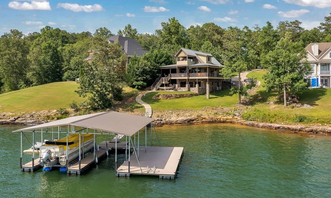 Arley House | Pop's Place: 5 BR, 3 BA House in Arley, Sleeps 13