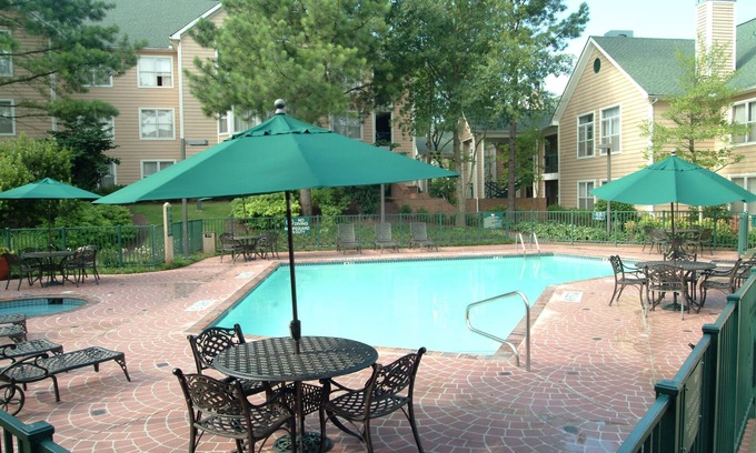 White Station Apartment | Poplar Inn and Suites