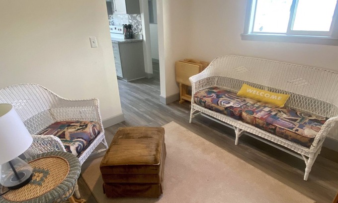 Winnemucca House | Poppy’s Place - walking distance to everything