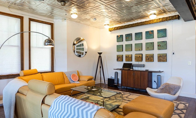 Mid-City House | Porch House W/Swim Spa/Pool &3 Big Screens To Enjoy