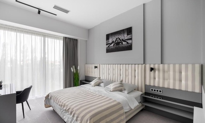 Rohansky ostrov Apartment | Port Karolina Luxury Residence