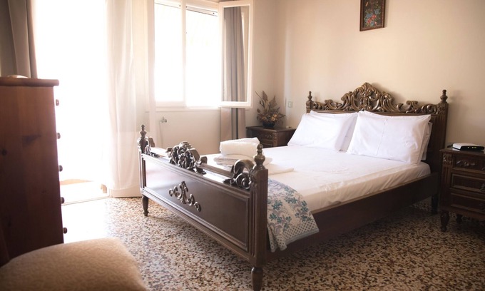 Pothia House | POTHIA DOWN TOWN FLAT Griechenland 00000230908