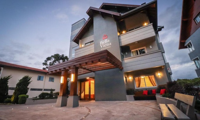 C A I C Hotel | Pousada Bella Viena