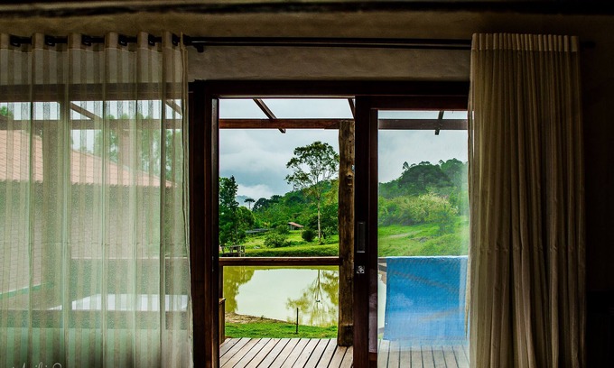 Passa Vinte Hotel | Pousada Caminho dos Ipês