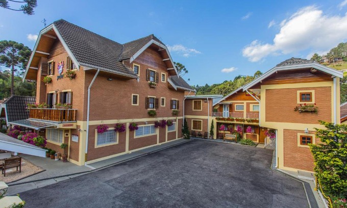 Campos do Jordao Hotel | Pousada Jardon Campos do Jordão - Exclusiva para Adultos