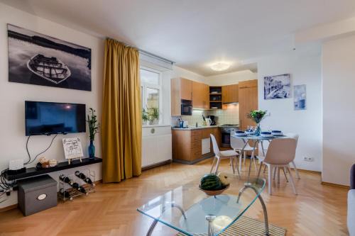 Petrska ctvrt Apartment | Prague 1 SUNNY APT with terrace by Michal&Friends